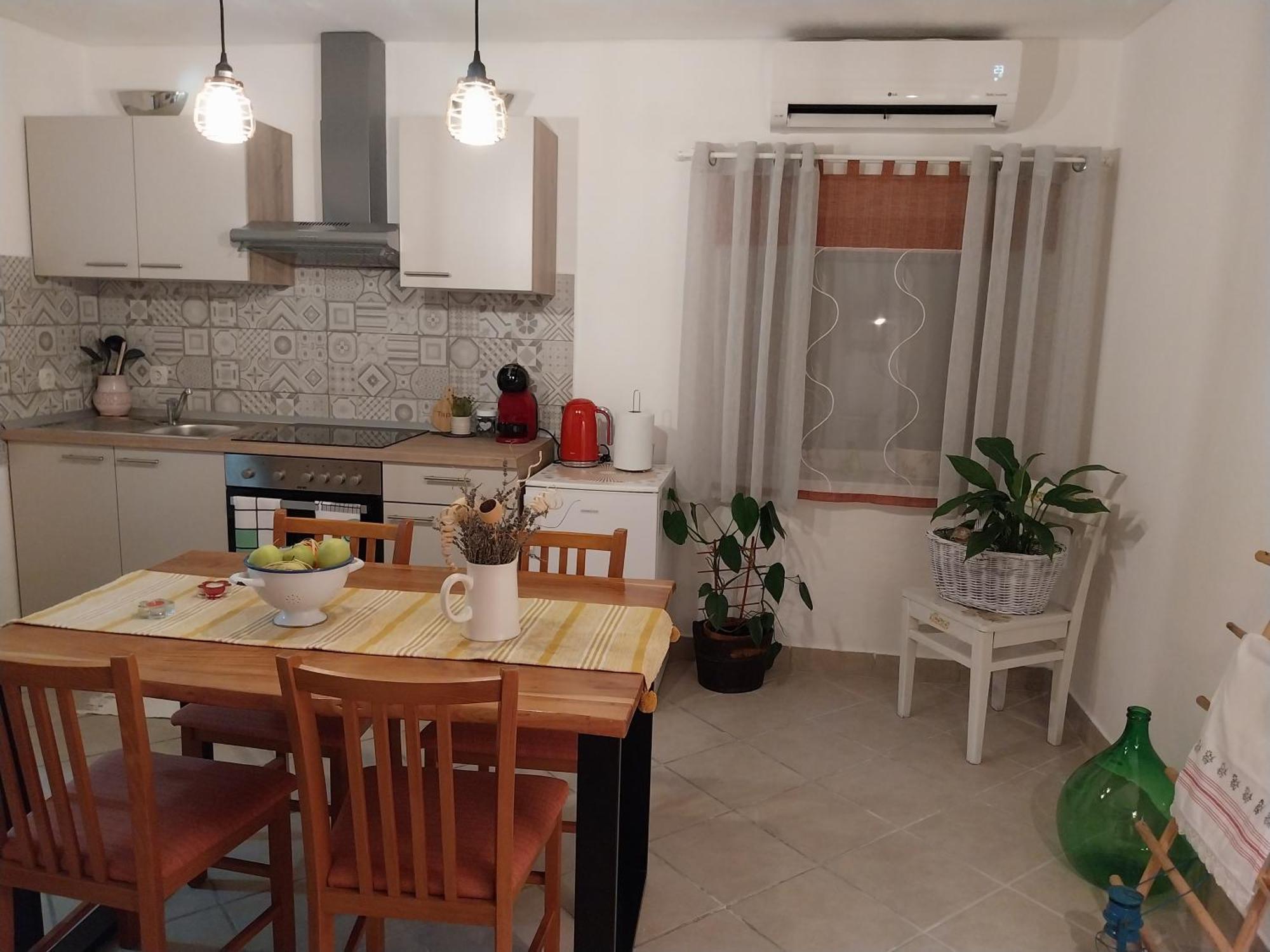 Apartment Ada Bed & Breakfast Gračac Extérieur photo