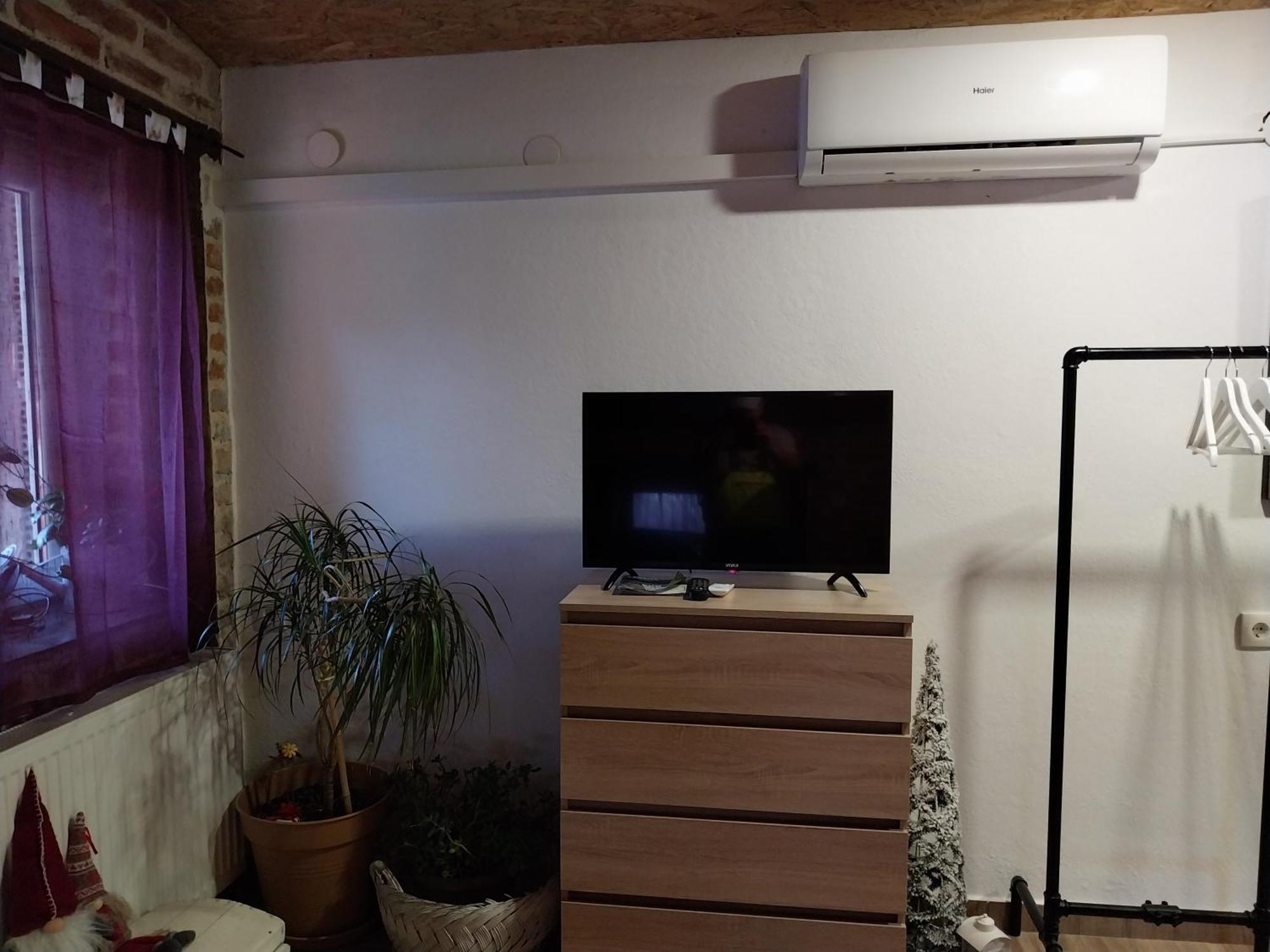 Apartment Ada Bed & Breakfast Gračac Extérieur photo