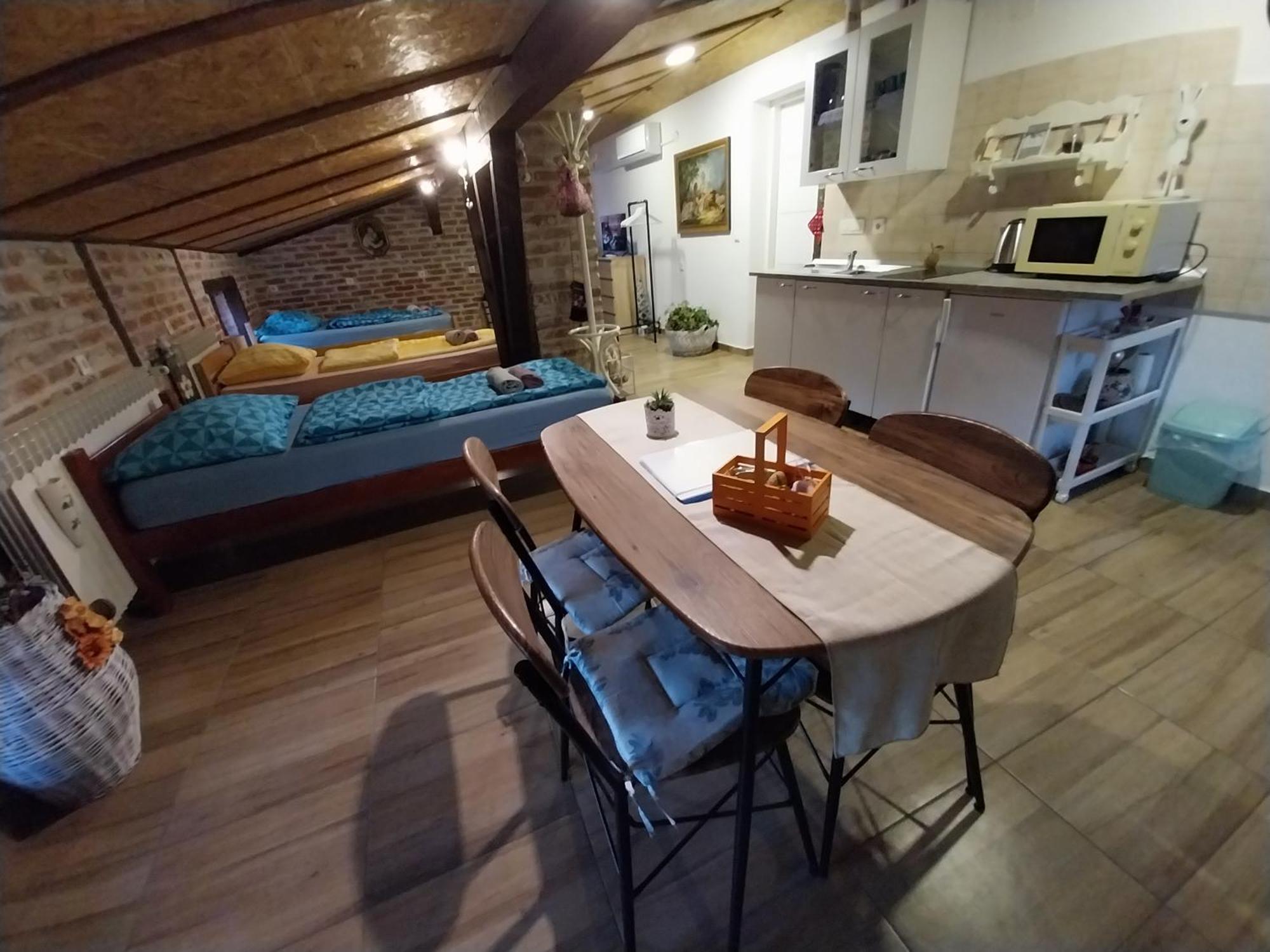 Apartment Ada Bed & Breakfast Gračac Extérieur photo