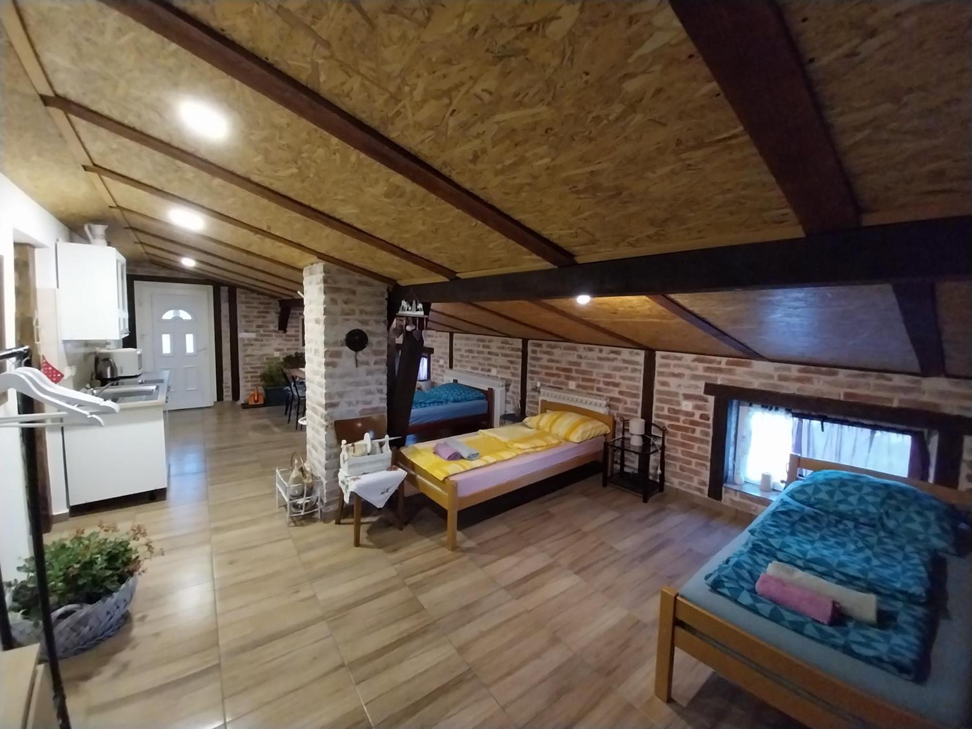 Apartment Ada Bed & Breakfast Gračac Extérieur photo